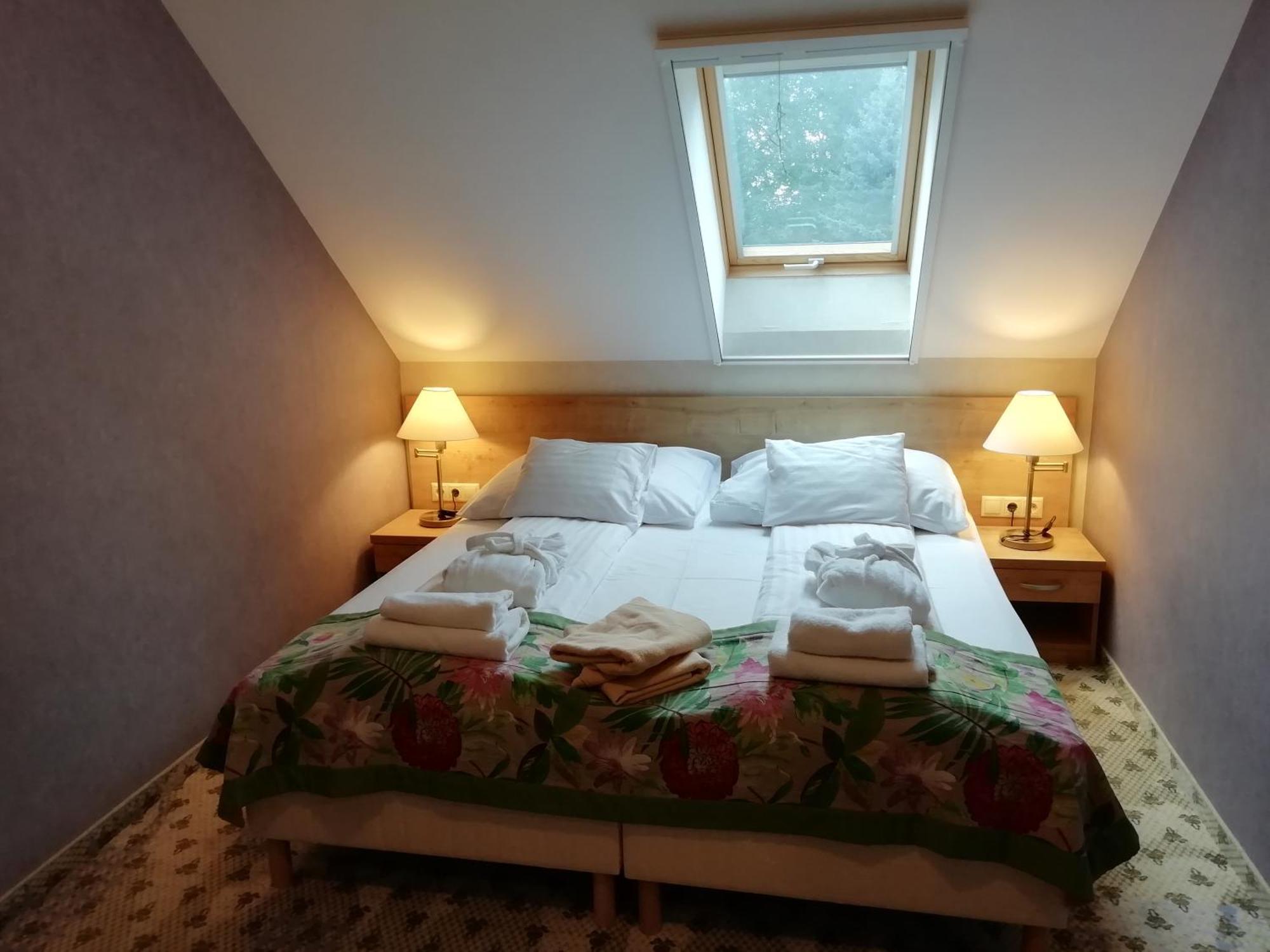 Batthyany Kuria Otel Zalacsány Dış mekan fotoğraf