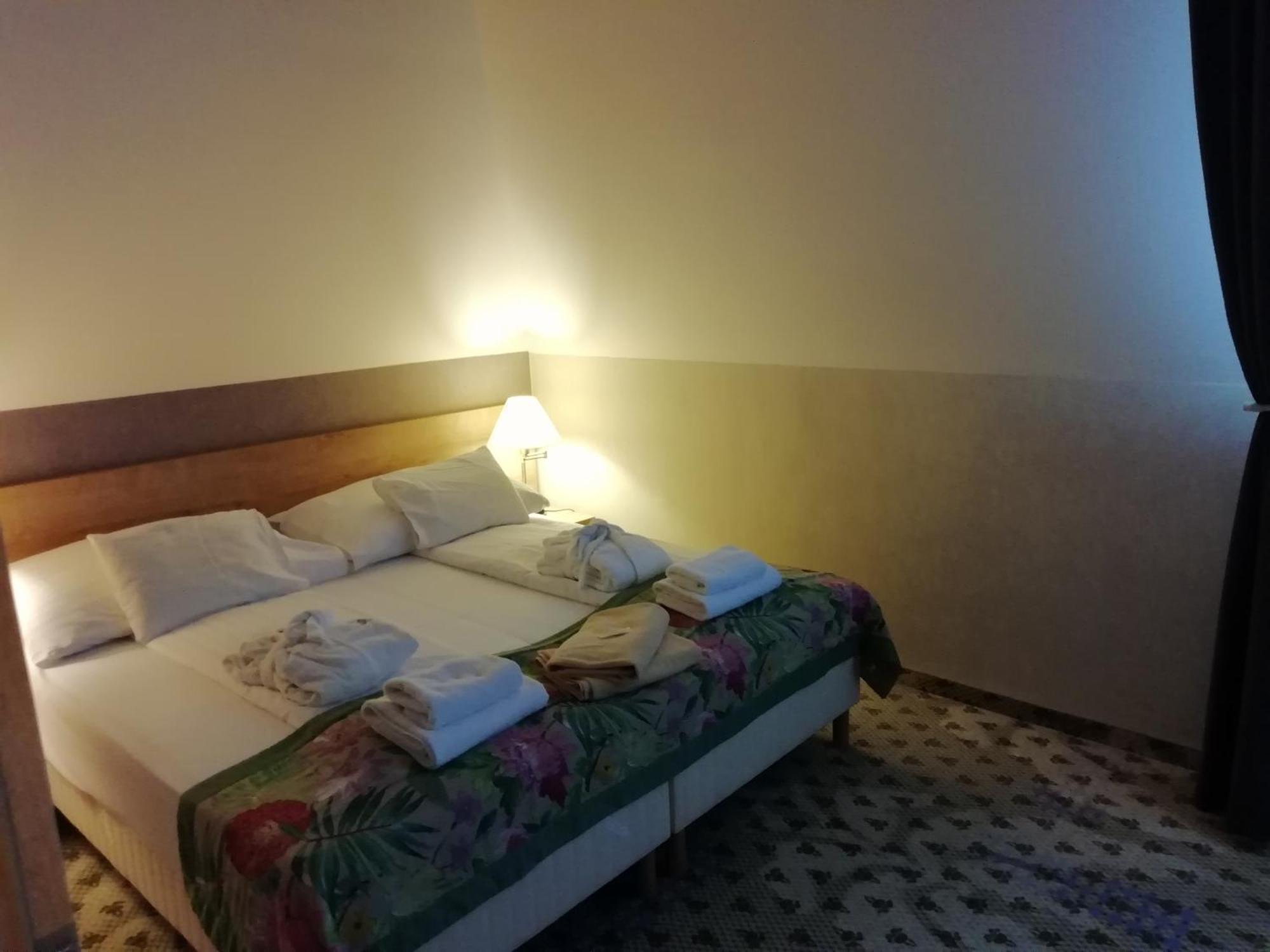 Batthyany Kuria Otel Zalacsány Dış mekan fotoğraf