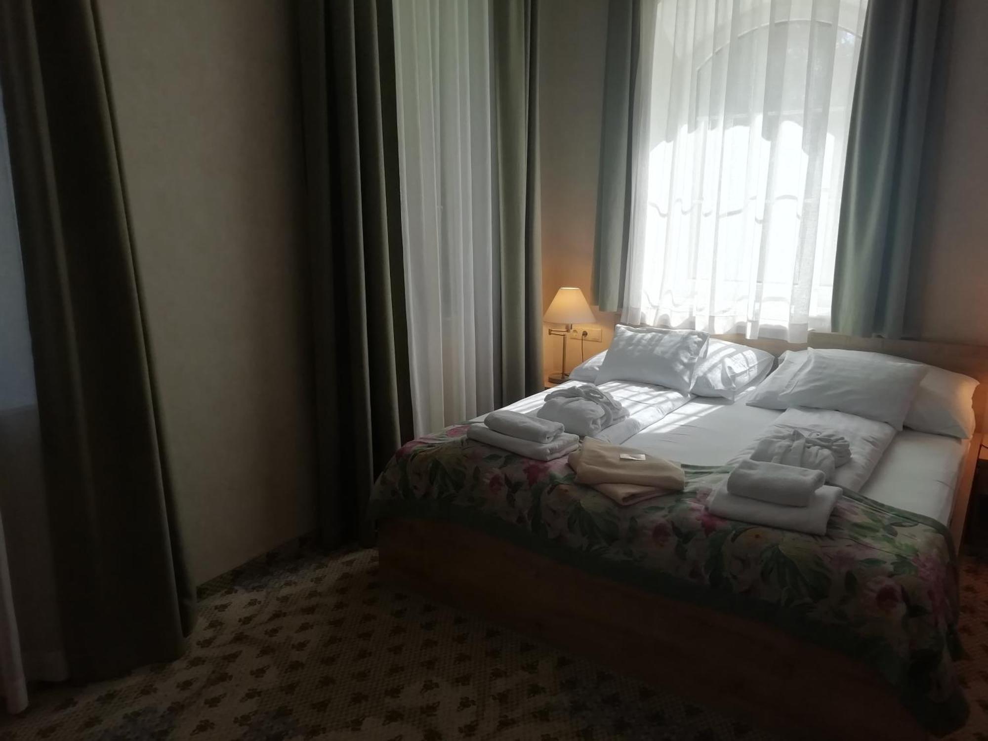 Batthyany Kuria Otel Zalacsány Dış mekan fotoğraf