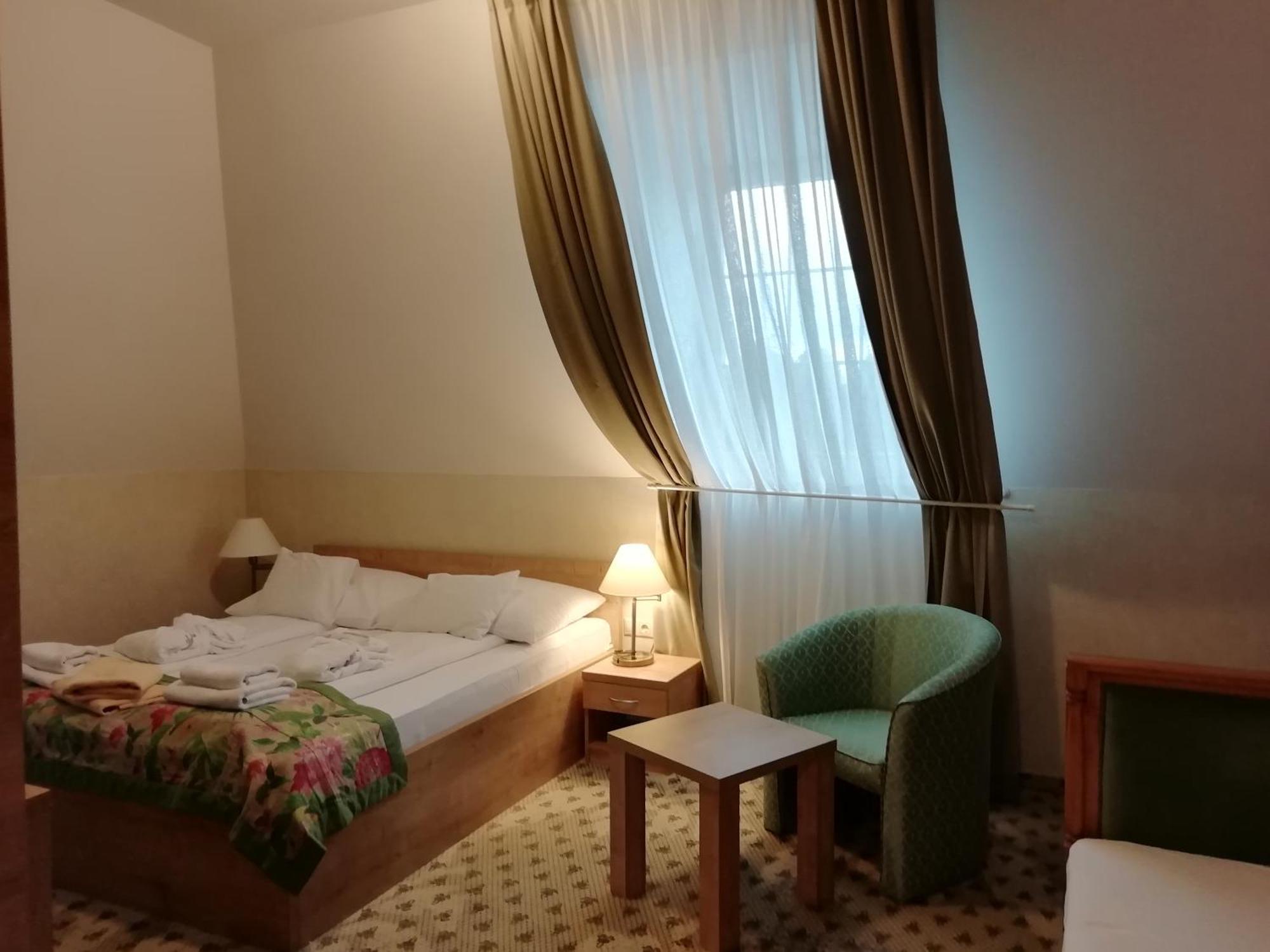 Batthyany Kuria Otel Zalacsány Dış mekan fotoğraf
