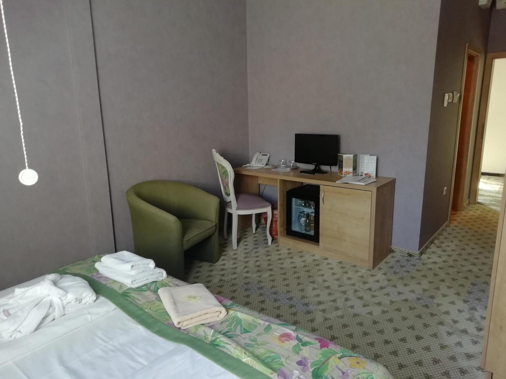 Batthyany Kuria Otel Zalacsány Dış mekan fotoğraf