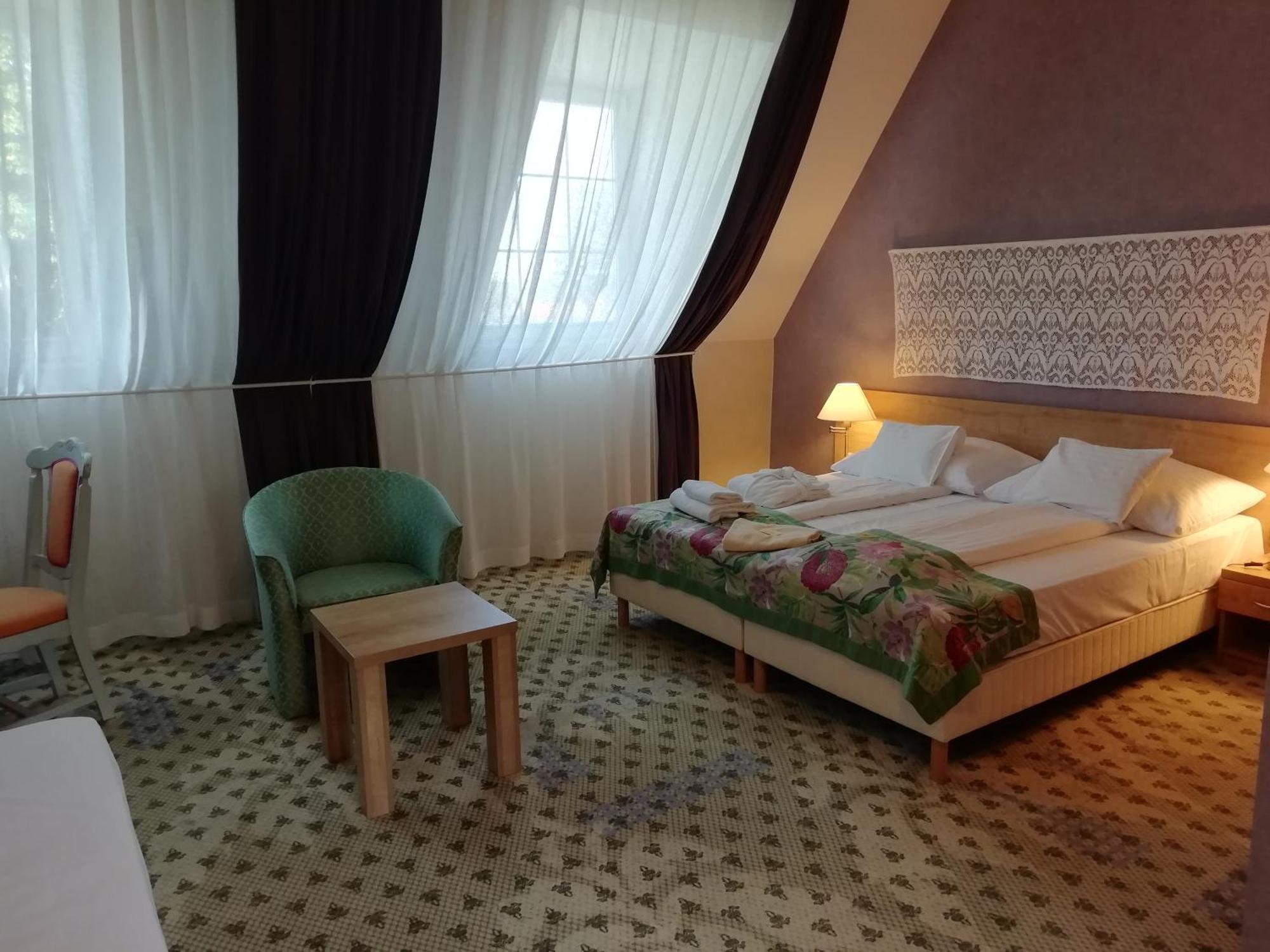 Batthyany Kuria Otel Zalacsány Dış mekan fotoğraf