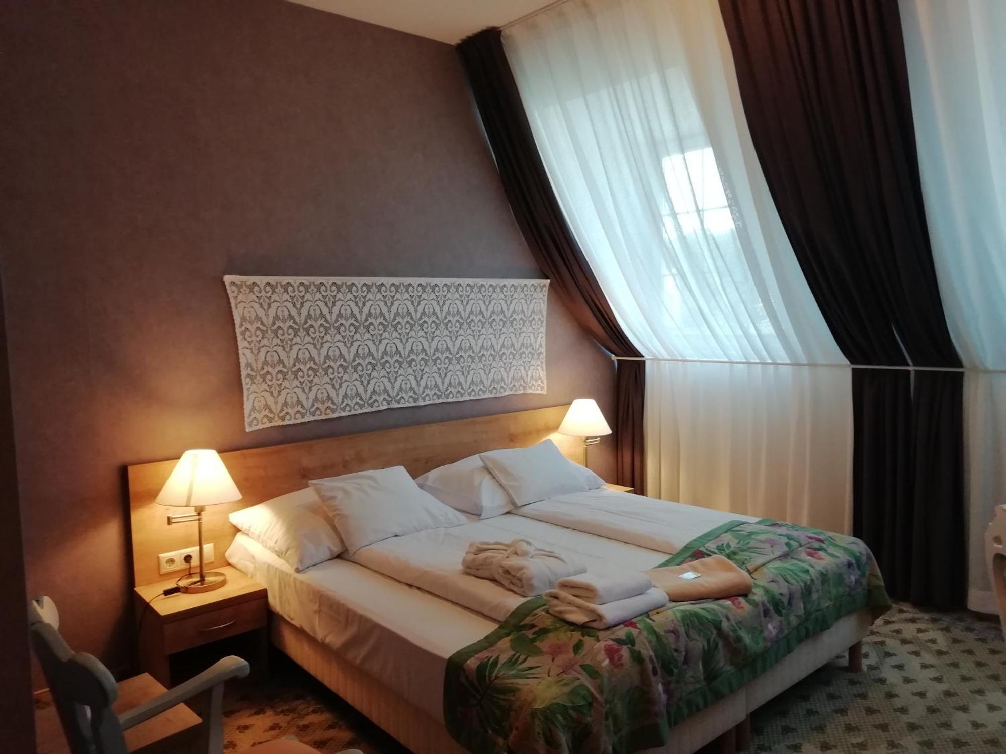 Batthyany Kuria Otel Zalacsány Dış mekan fotoğraf