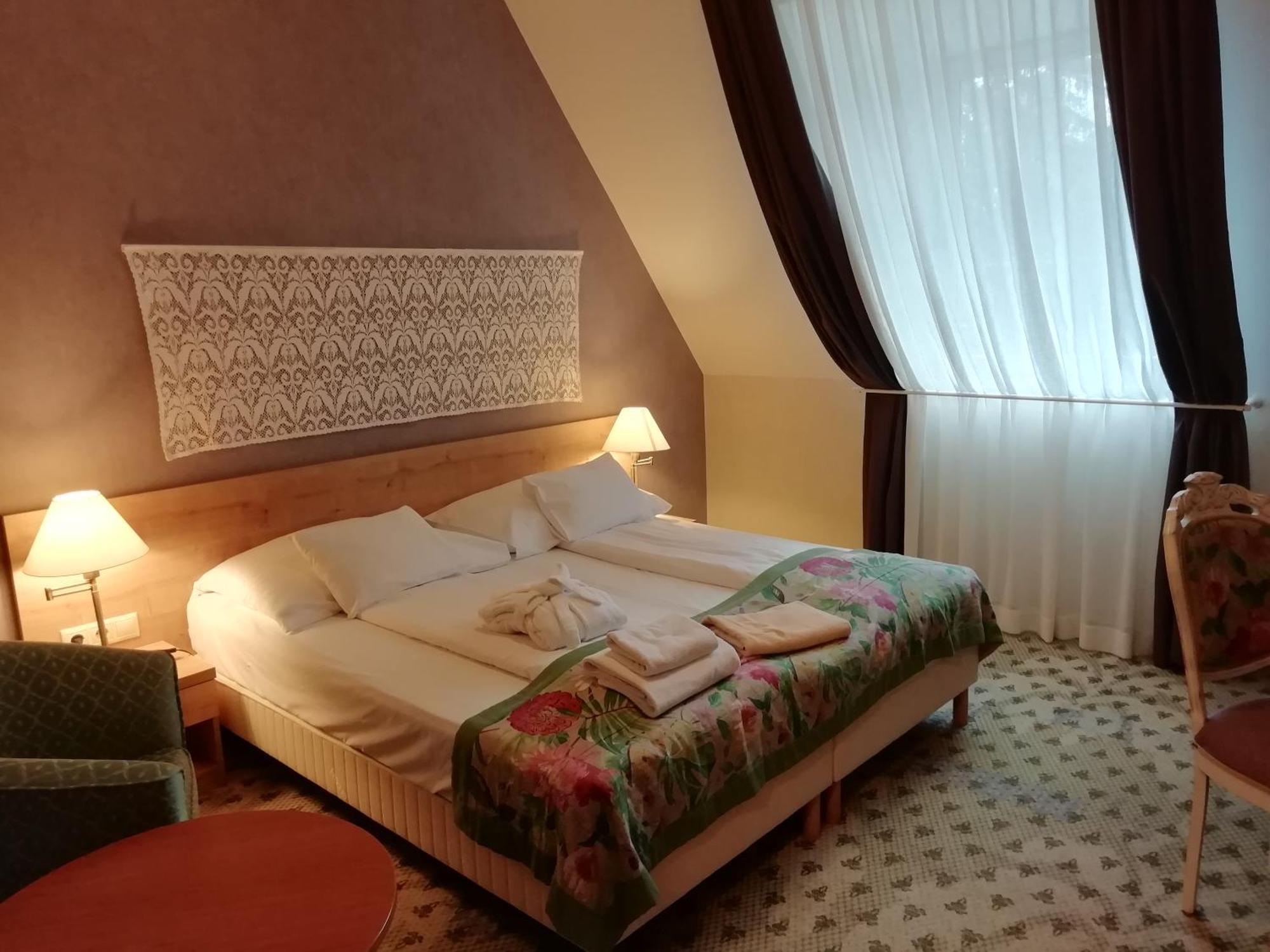 Batthyany Kuria Otel Zalacsány Dış mekan fotoğraf