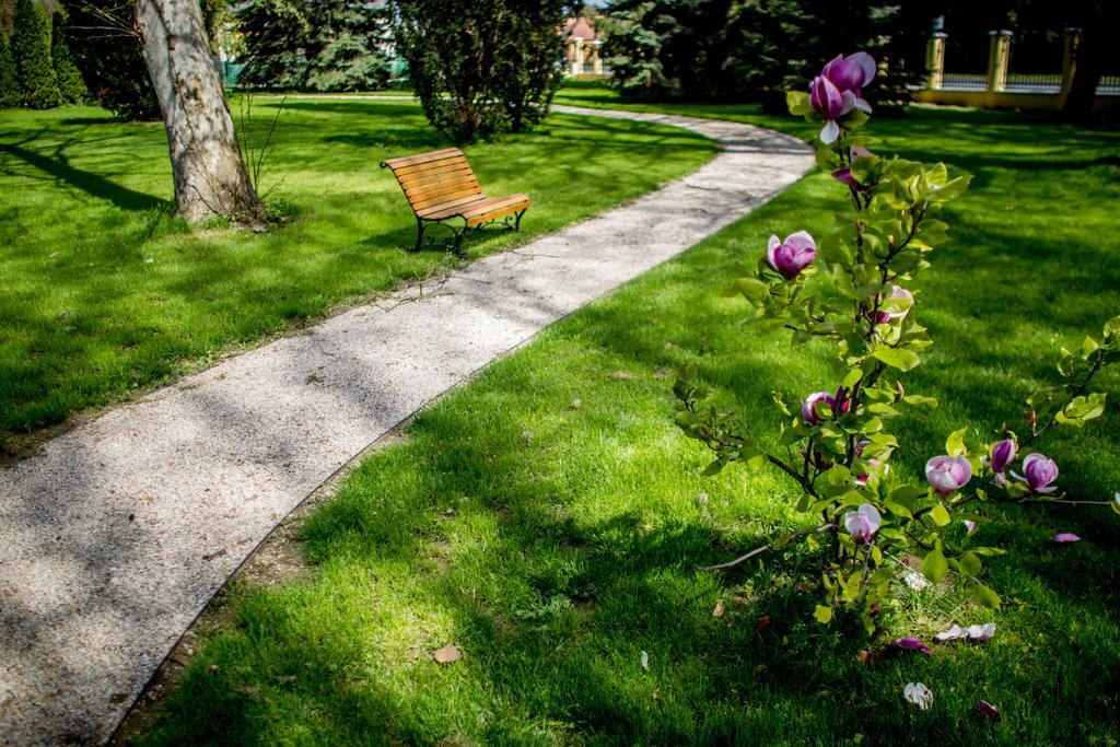 Batthyany Kuria Otel Zalacsány Dış mekan fotoğraf